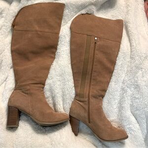 Women’s Torrid Over The Knee Boots Size 11W Like New!